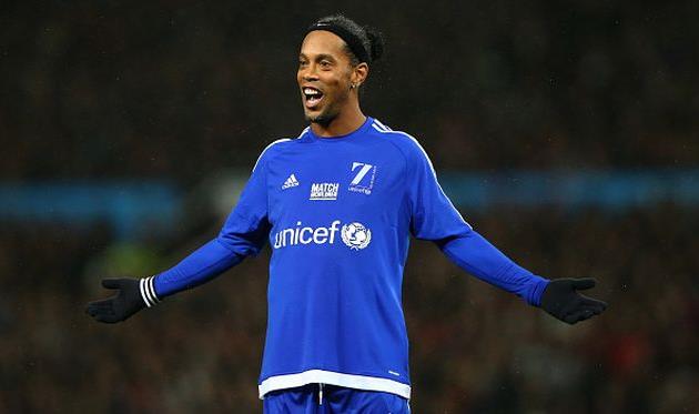 Роналдиньо может перебраться в Англию