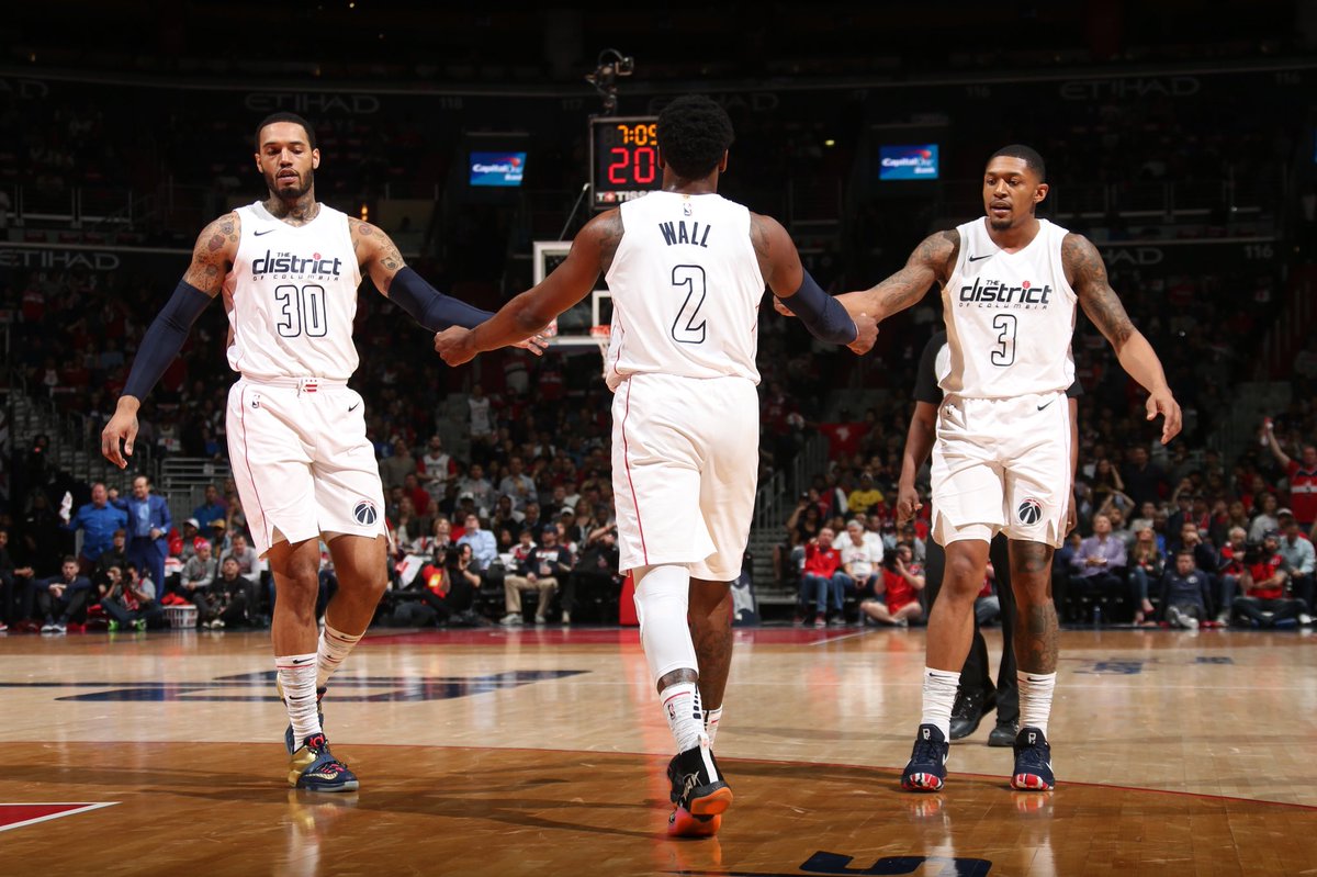 \"Вашингтон\" взял верх над \"Торонто\"