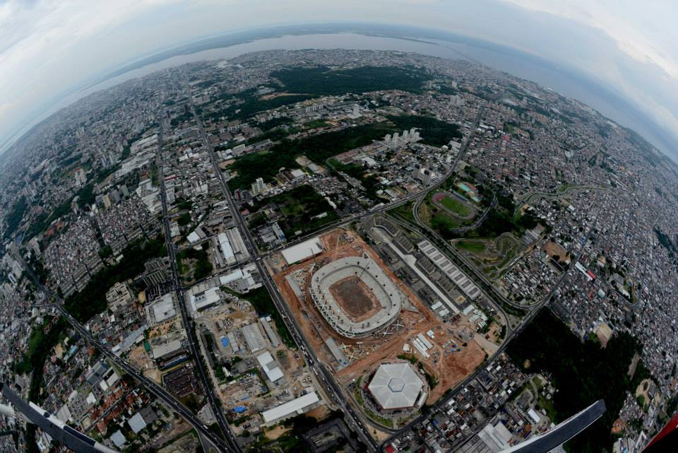 Строители бразильского стадиона устроили забастовку