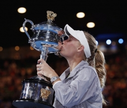 Возняцки стала победительницей Australian Open