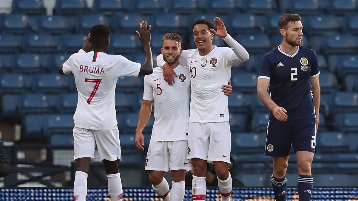 Португалия одержала победу над Шотландией