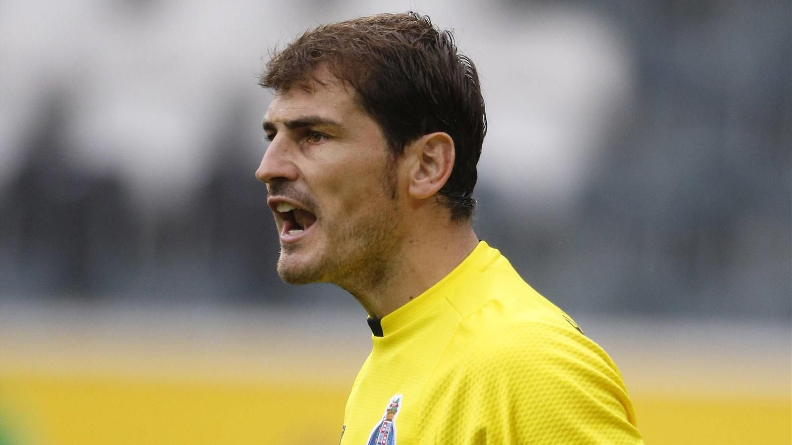 Дель Боске рад, что Касильяс перешел в \"Порту\"