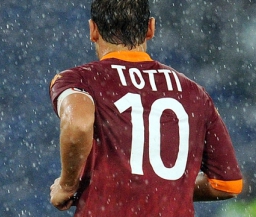 "Рома" навечно закрепит 10-й номер за Тотти