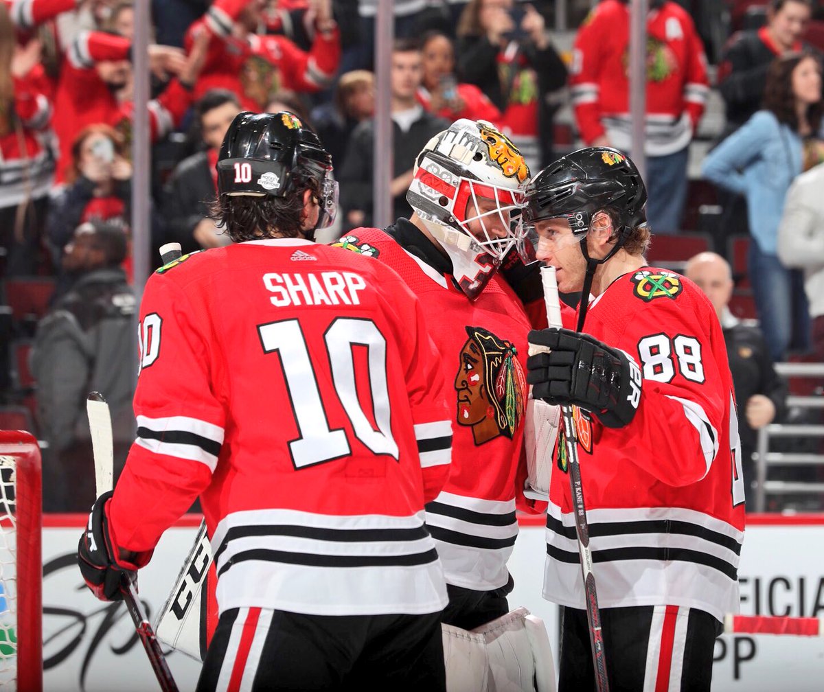 \"Чикаго\" отгрузил 7 шайб в ворота \"Вашингтона\"