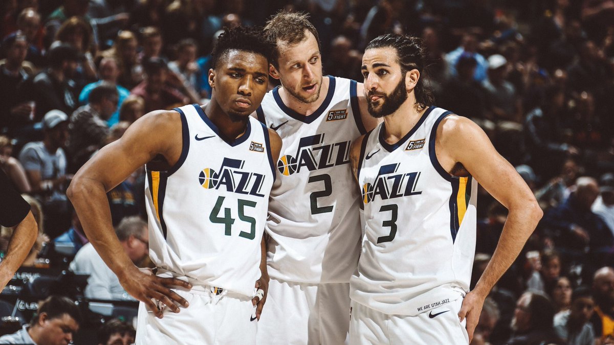 \"Юта\" разгромила \"Голден Стэйт\" с разницей в 40 очков