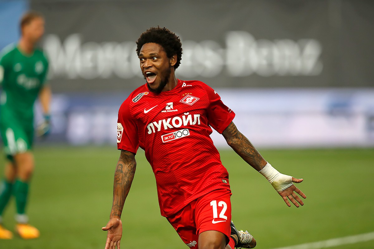 Адриано объяснил празднование гола с Кононовым