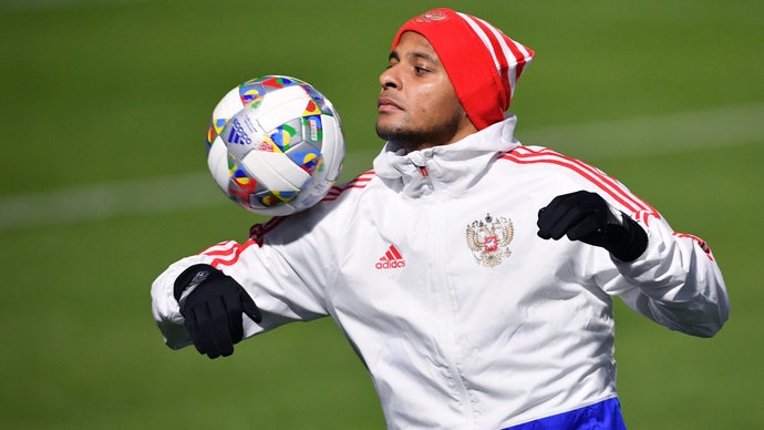 Ари сравнил Черчесова с Луи ван Галом