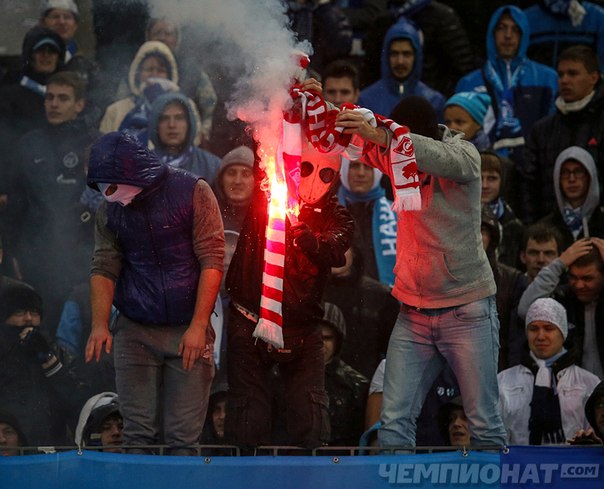 Фанаты \"Зенита\" унизили Карпина