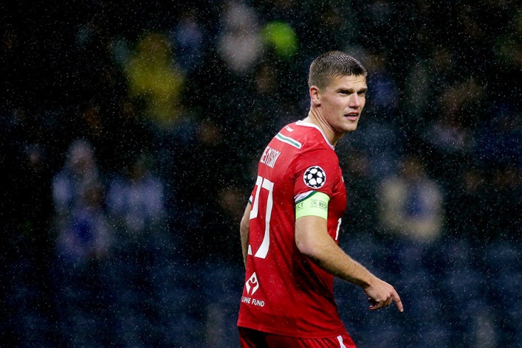 Денисов продлил контракт с \"Локомотивом\"