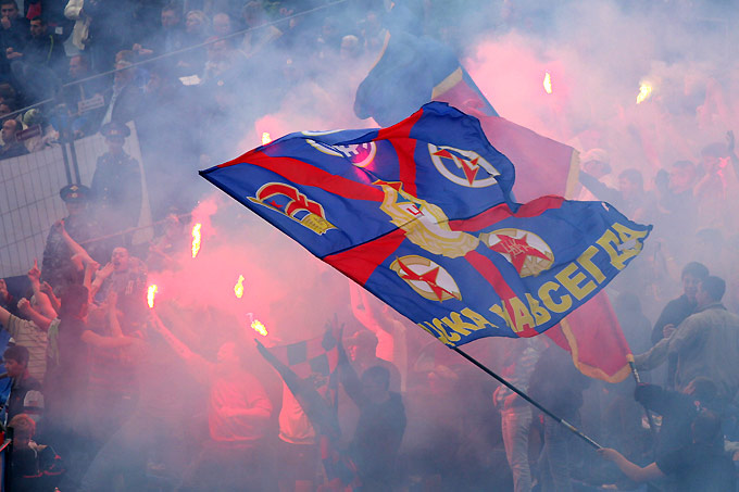 \"Армейцев\" оштрафовали на 300 тысяч рублей за поведение их болельщиков