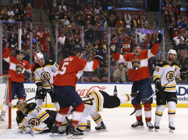 \"Флорида Пантерз\" уверенно обыграла \"Бостон Брюинз\"