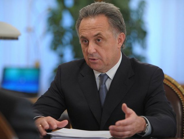 Мутко: разрешать продажу пива на стадионах нужно поэтапно