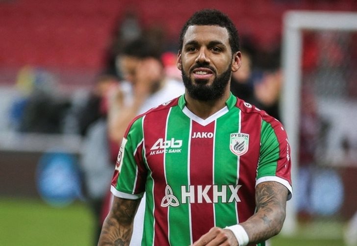 М’Вила: матч с \"Уралом\" - самый важный в сезоне