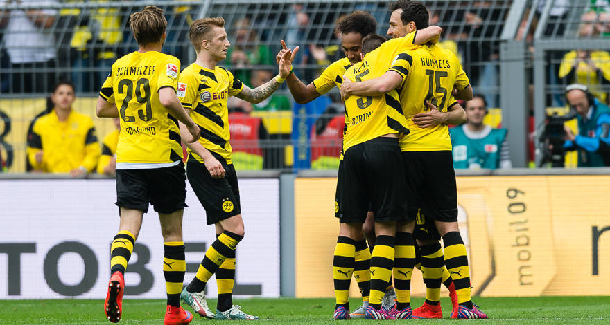 \"Боруссия\" переиграла на своем поле \"Вердер\"