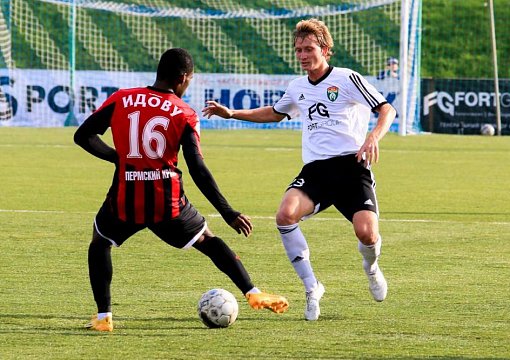 \"Амкар\" и \"Тосно\" голов не забили