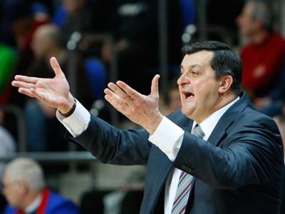 УНИКС и \"Енисей\" остались без главных тренеров