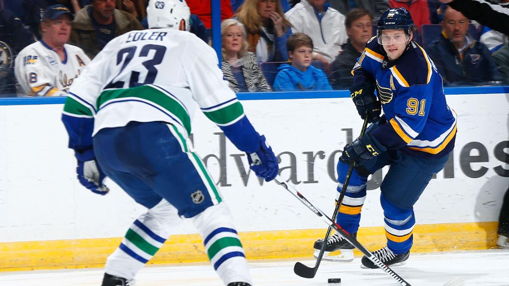 \"Сент-Луис Блюз\" крупно обыграли \"Ванкувер Кэнакс\"