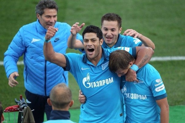 \"Зенит\" оказался сильнее \"Динамо\"