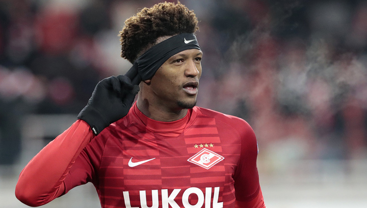 \"Фенербахче\" нацелился на Зе Луиша