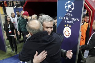 \"Галатасарай\" бьет \"Реал\" на своем поле