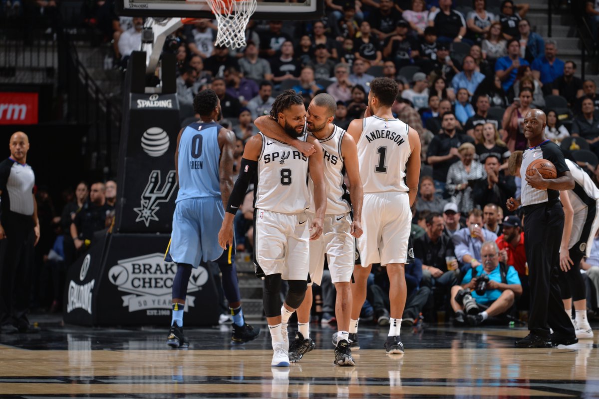 \"Мемфис\" в борьбе уступил \"Сан-Антонио\"