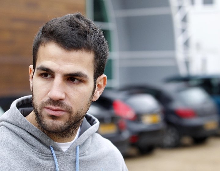 Фабрегас удивлен, что его \"отправляют\" в Англию