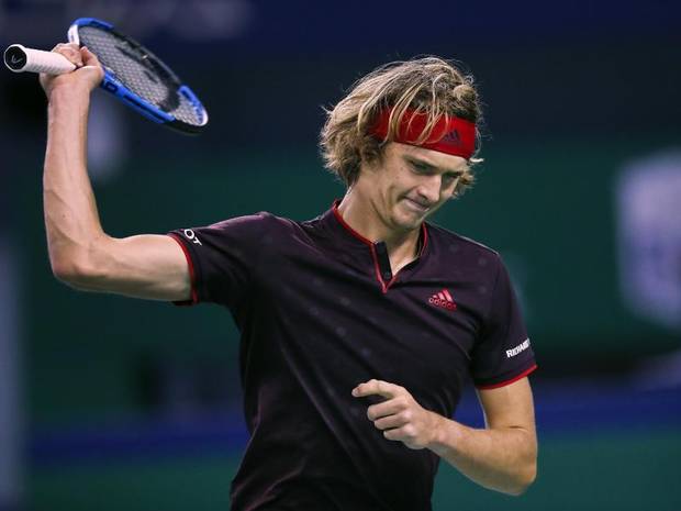 Зверев покидает турнир в Париже