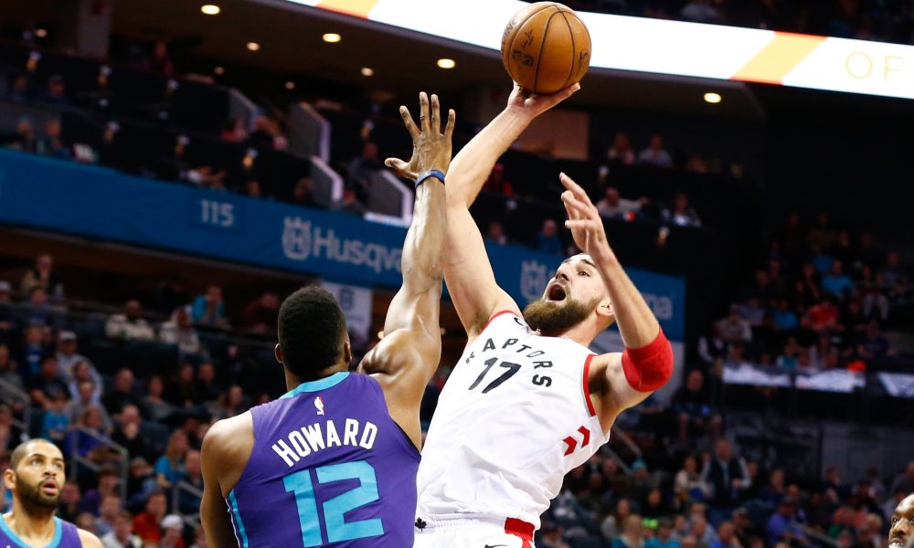 \"Торонто Рэпторс\" с уверенностью победил \"Шарлотт Хорнетс\"