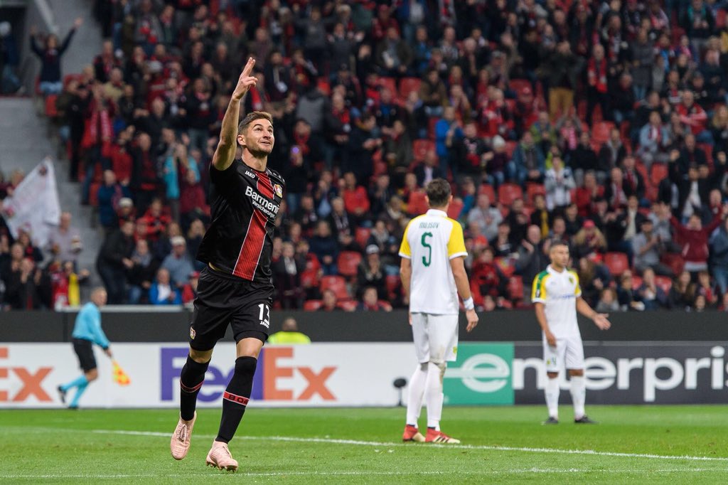 \"Байер\" и АЕК забили 6 голов на двоих