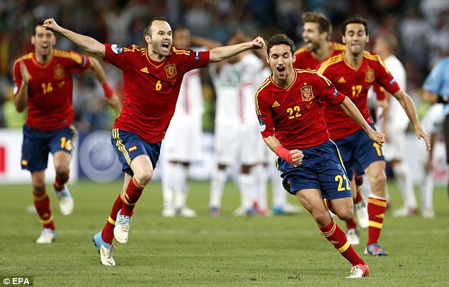 \"Севилья\" отпускает Наваса в \"Манчестер Сити\"