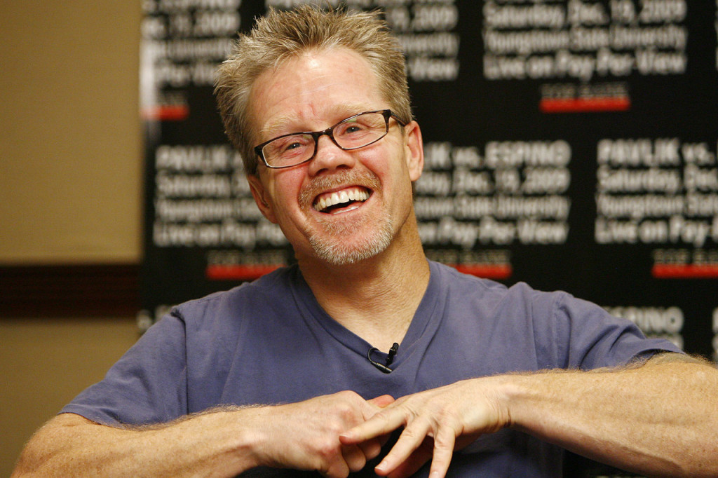 Роуч объяснил, почему Флойд будет идти в размены с Пакьяо