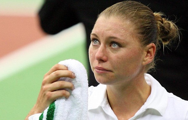 Звонарёва: на восстановление после операции может уйти несколько месяцев