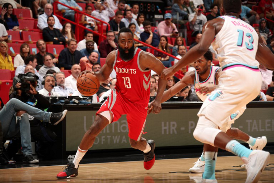 \"Хьюстон Рокетс\" минимально обыграли \"Майами Хит\"