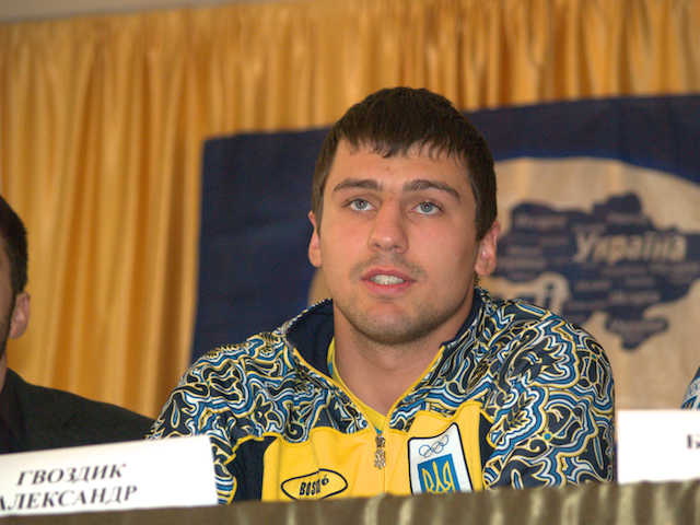 Гвоздик решил остаться в любителях 