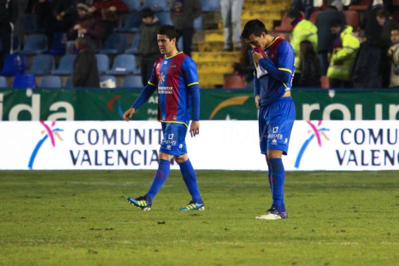 \"Райо Вальекано\" разгромил \"Леванте\"