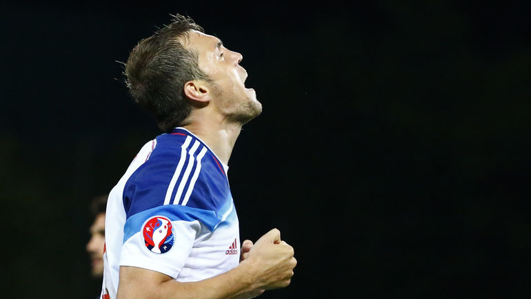 Дзюба ждет старта ЧЕ-2016