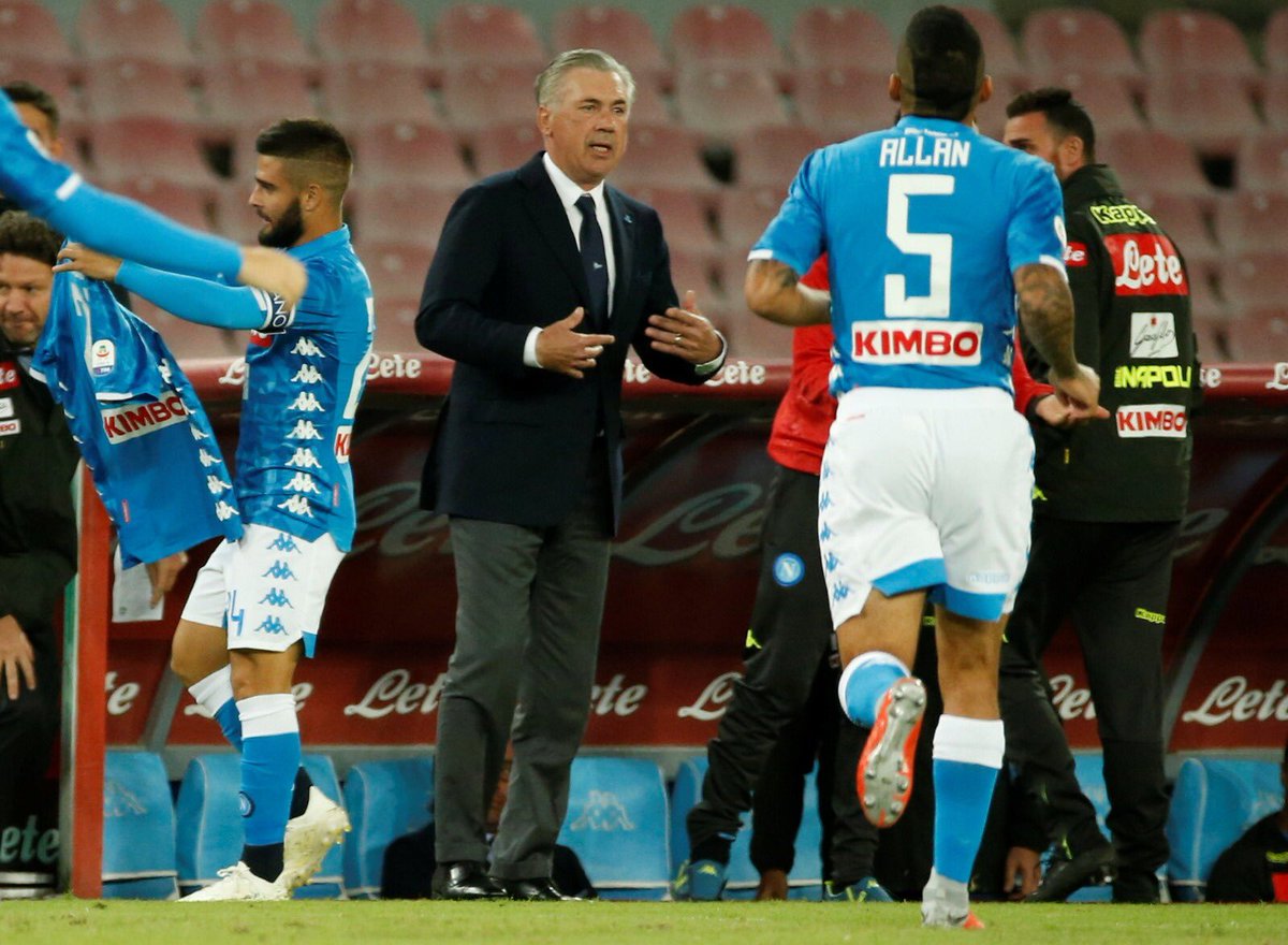 \"Наполи\" уверенно победил \"Парму\"