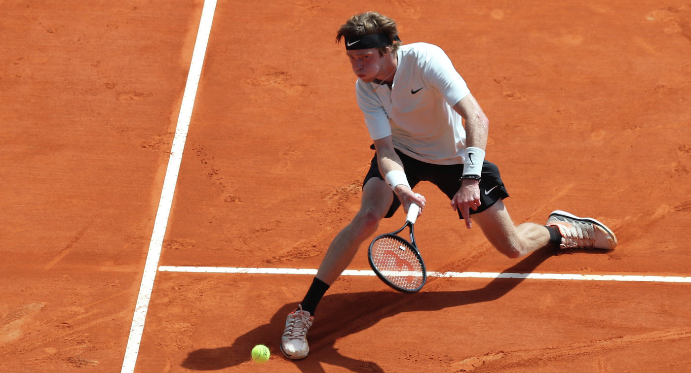 Рублев вылетел из турнира в Монте-Карло