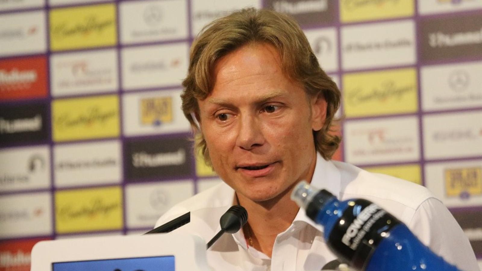 Карпин: готов подумать, если предложат возглавить сборную