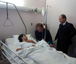 Президент Колумбии проведал Фалькао в больнице