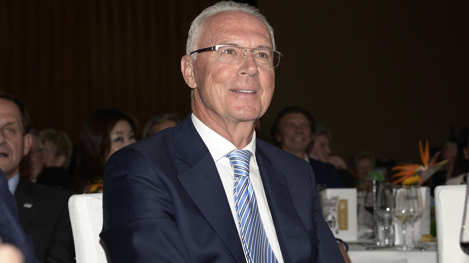 Хитцфельд: у Беккенбауэра есть все, чтобы возглавить ФИФА