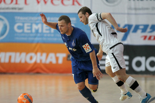 \"Динамо\" обыграло \"Тюмень\" второй раз кряду в полуфинальной серии