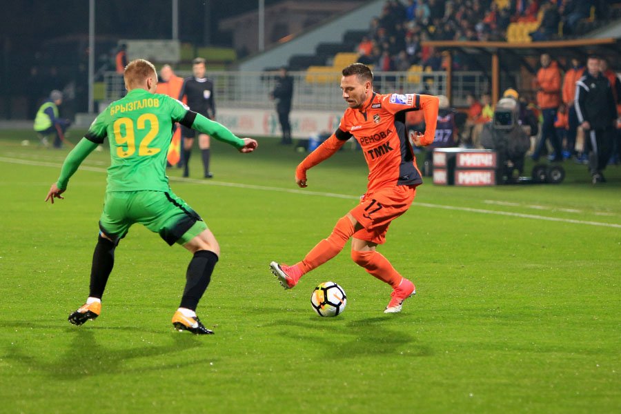 \"Урал\" оказался сильнее \"Анжи\"
