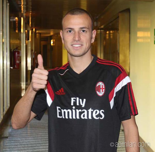 Антонелли вернулся в \"Милан\"