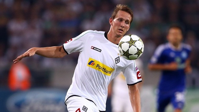 \"Боруссия\" М добыла победу в гостях над \"Айнтрахтом\"