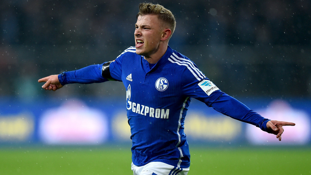 \"Барселона\" нацелилась на хавбека \"Шальке\"