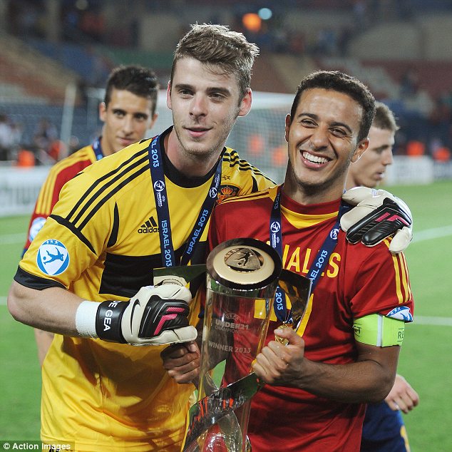 Дэвид Мойес старается переманить игрока \"Барсы\" в \"МЮ\"