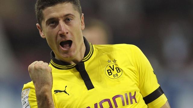 \"Боруссия\" увеличила зарплату Левандовски в три раза