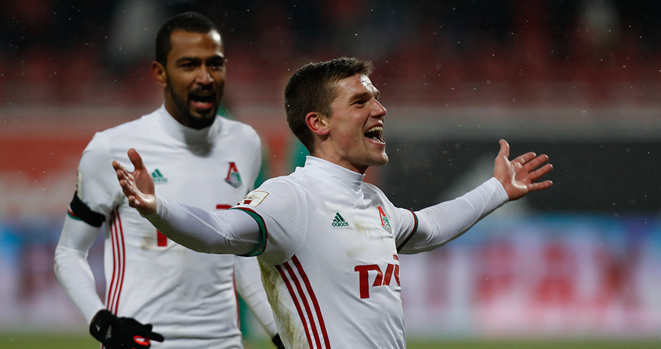 Денисов подписал контракт с \"Локомотивом\"