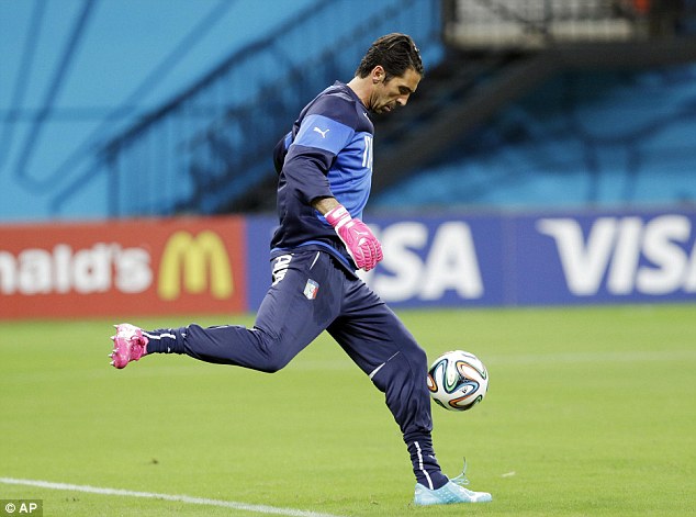 Буффон будет готов к матчу против Уругвая